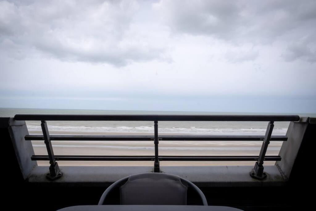 White & Sea, Face A La Mer Bray-Dunes Exterior photo